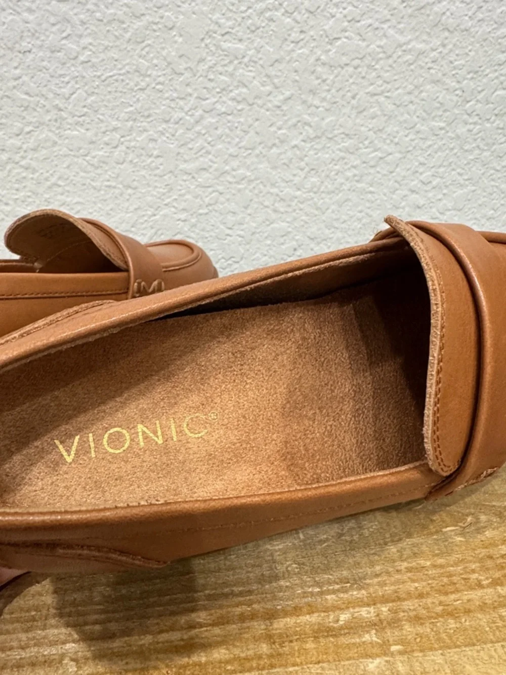 Vionic Cleo Tan Leathers Loafers Size 8.5 NEW - Picture 6 of 8